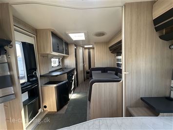 Hobby De Luxe Edition 545 KMF